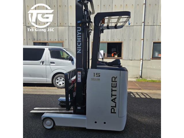 NICHIYU ELECTRIC REACH TRUCK 1.5 TON